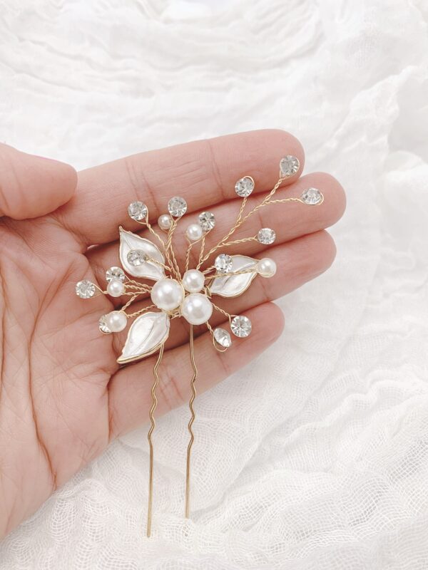 Gold Crystal and Pearl Leaf Bridal Hairpin for the Boho Bride - Image 4